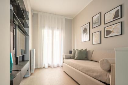 Accademia Apartments R&R - image 7