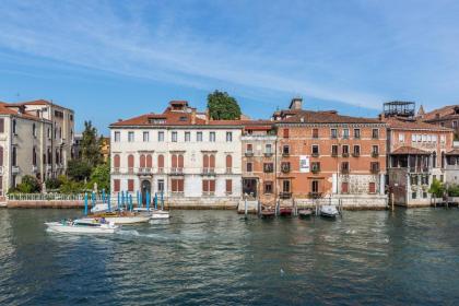 Ca' Mainella Grand Canal - image 6