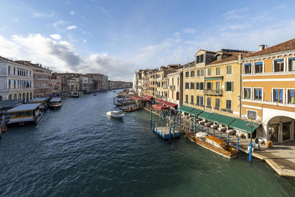 Rialto Grand Canal - image 7