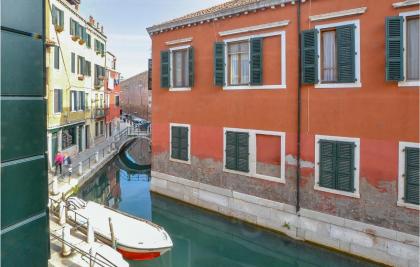 Stunning apartment in Venezia with 2 Bedrooms and WiFi - image 9