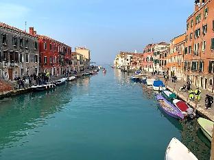 Venice My Friends Canal View - image 3