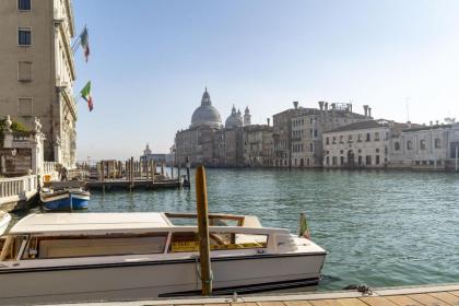 Ca Maurice - San Marco Canal view - image 4