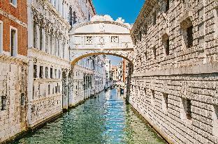 Apartments in San Marco with Canal View by Wonderful Italy - main image