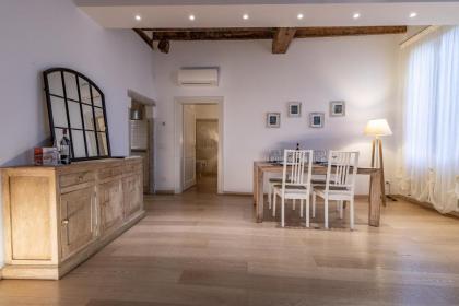 Italian Experience-San Zaccaria Boutique Apartment - image 3