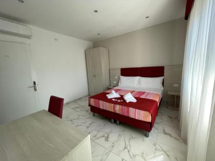 Hotel Hub Venice - image 11