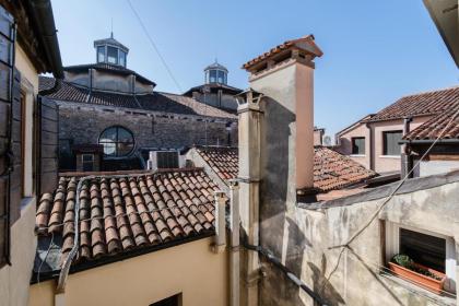 San Marco vista sui tetti veneziani Apartment - image 9