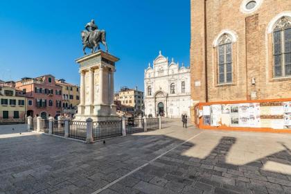 The Venice Red Door Apartment - image 19