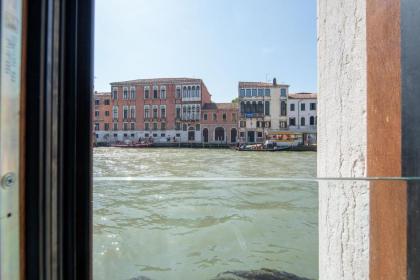 Palace Canal View by Wonderful Italy - image 15