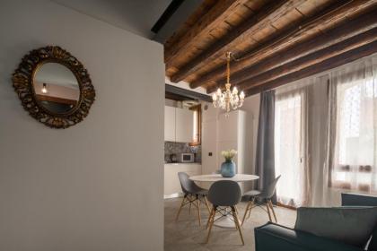 Castello Apartment with Garden R&R - image 4