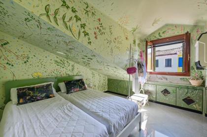 Flora Cottage Guesthouse Burano - image 12