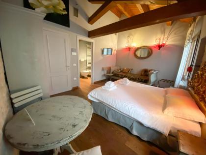 Rosso Charm B&B - image 16