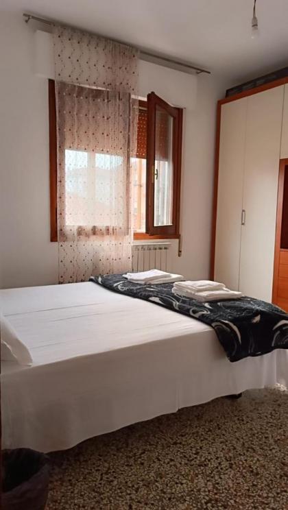 Lowest Price Homestay Venice - image 9