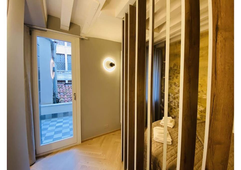 Sweet Time Venice Luxury San Marco Frezzaria apt! - image 3